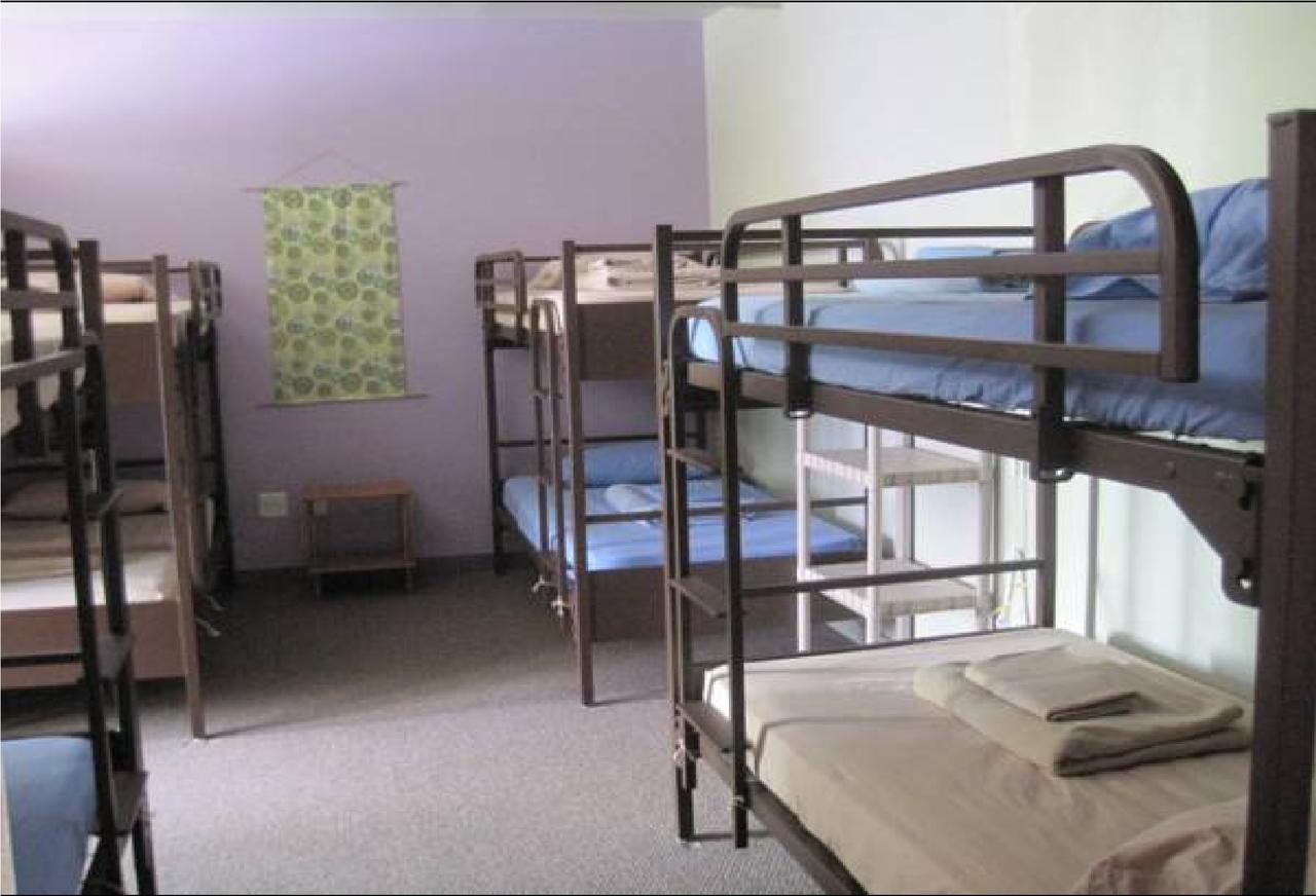 The Burlington Hostel Ngoại thất bức ảnh