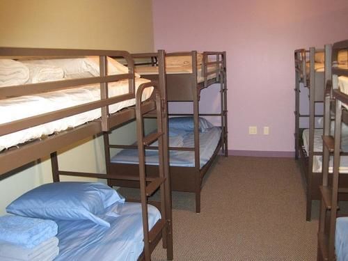 The Burlington Hostel Ngoại thất bức ảnh